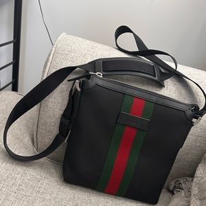 Authentic Gucci Black Crossbody Canvas Bag New